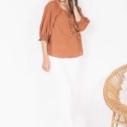 White Closet CLOTHING Elke Top - Chocolate