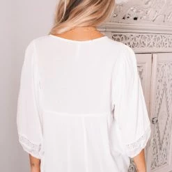 Spicy Sugar CLOTHING Janis Top - White