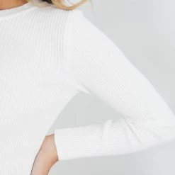 Red Berry CLOTHING Basa Knit Top - White