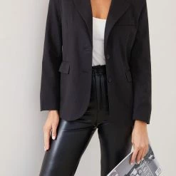 YH & Co (Chloe Yip) Charleigh Blazer - Black 12 YH & Co (Chloe Yip) Charleigh Blazer - Black