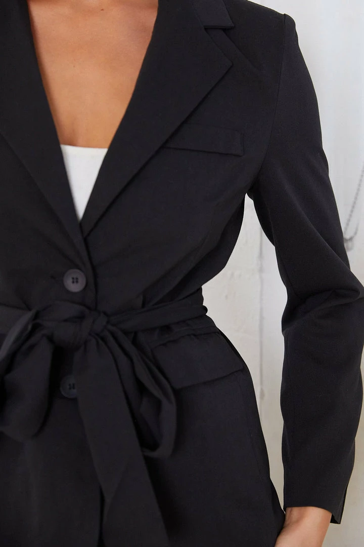 YH & Co (Chloe Yip) Charleigh Blazer - Black 9 YH & Co (Chloe Yip) Charleigh Blazer - Black