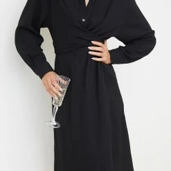 Desire Daniyah Dress - Black CLOTHING