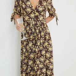 Miracle Fashion Delorece Dress - Chocolate Floral