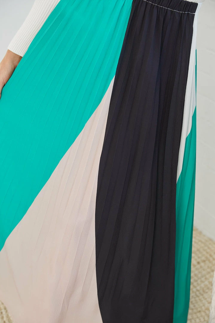 Desire CLOTHING Farida Skirt - Multi 9 Desire CLOTHING Farida Skirt - Multi