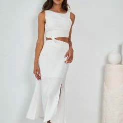 Desire CLOTHING Izzy Dress - White