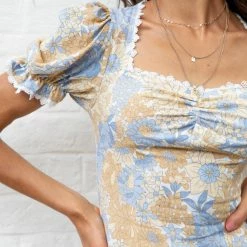 Paper Heart Moreen Dress - Beige Floral