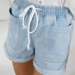 Style Box Pique Shorts - Light Wash