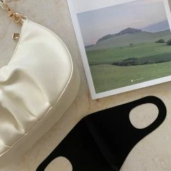 ESTHER & CO. Reusable Face Mask - Black