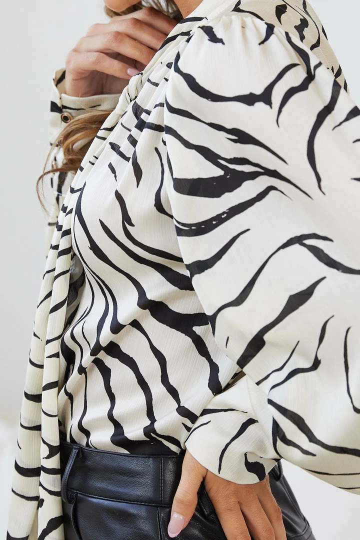 Spicy Sugar Zimmy Blouse - Cream Print 9 Spicy Sugar Zimmy Blouse - Cream Print