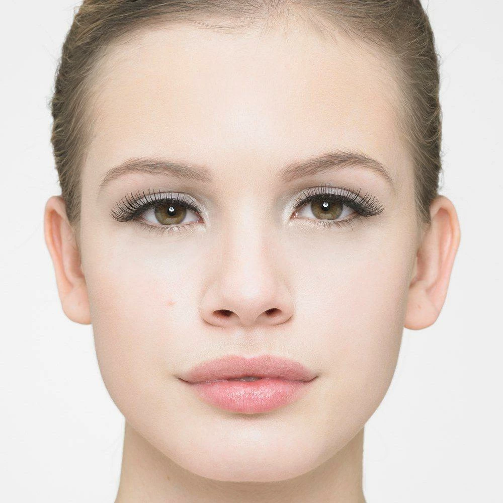 ESTHER & CO. Eylure Volume 100 Lashes 4 ESTHER & CO. Eylure Volume 100 Lashes