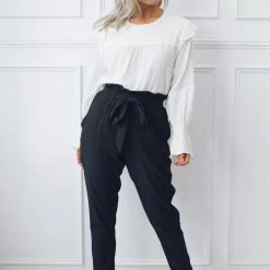 Miracle Fashions Garnett Pants - Black