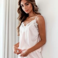 Sleeping With The Enemy LACE CAMI W. SHORTS BABY PINK