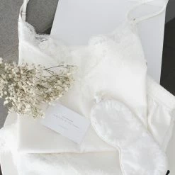 Sleeping With The Enemy LACE CAMI W. SHORTS IVORY