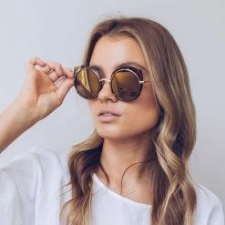 El Roy Eyewear Moscow | Tortoise Accessories